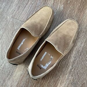 Hugo Boss Men's Moccasin
Suede Beige Slip-On Loafer Shoes EU 42 / 8US